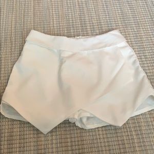 Envelope shorts